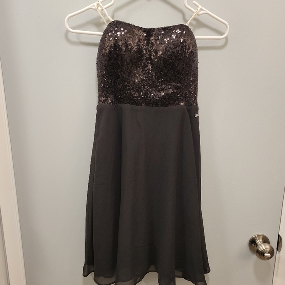 guess strapless sequin dress Guess Dresses | Strapless Sequin Chiffon Dress | Color: Black | Size: 2